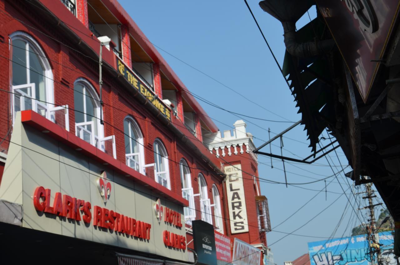 Hotel Clarks Mussoorie Zewnętrze zdjęcie
